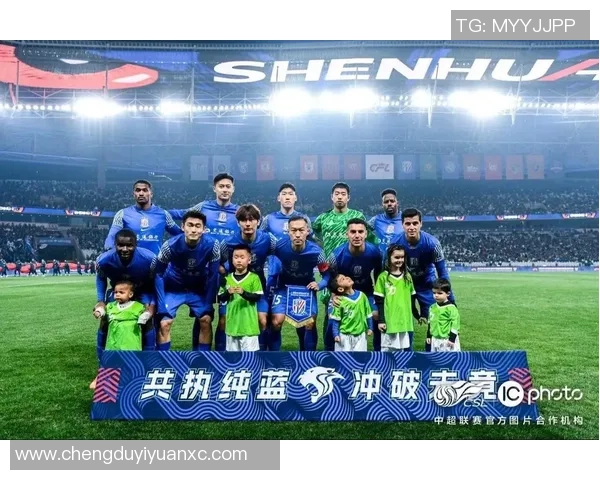 上海绿地申花迎战悉尼球队全力争胜展现中国足球实力